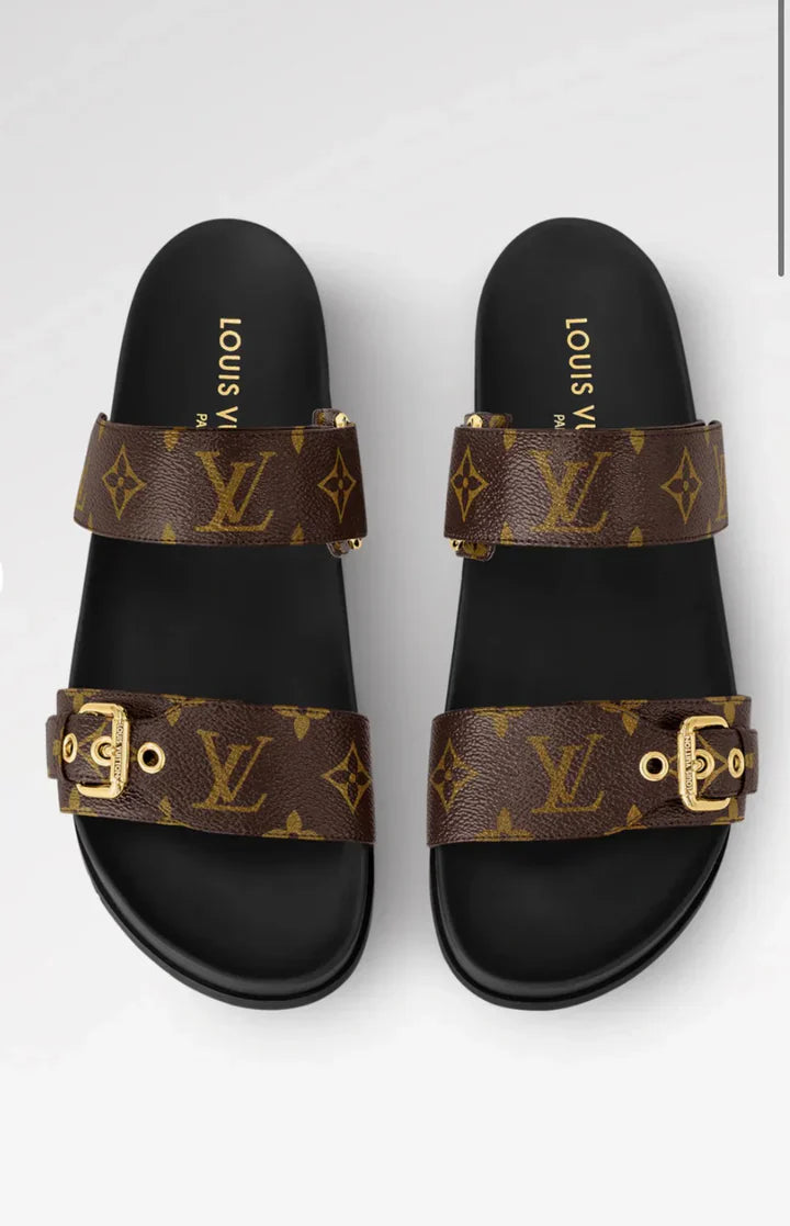 "L*" Logo Sandalen